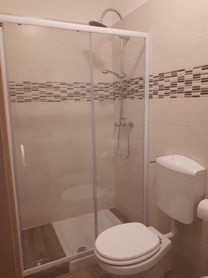 Le Camere Di Sabrina Con Bagno In Camera سارزانا المظهر الخارجي الصورة